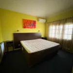 Casa de categoría con vista a las sierras - Foto 4